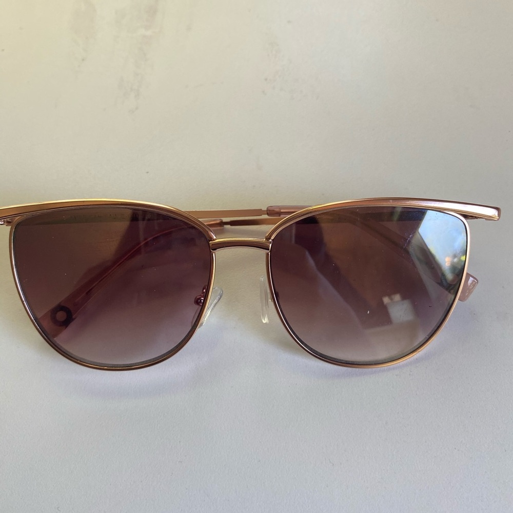 American eagle cat eye sunglasses - never worn
